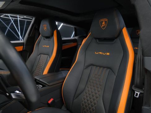 Used 2023 Lamborghini Urus S AWD/4WD image 18