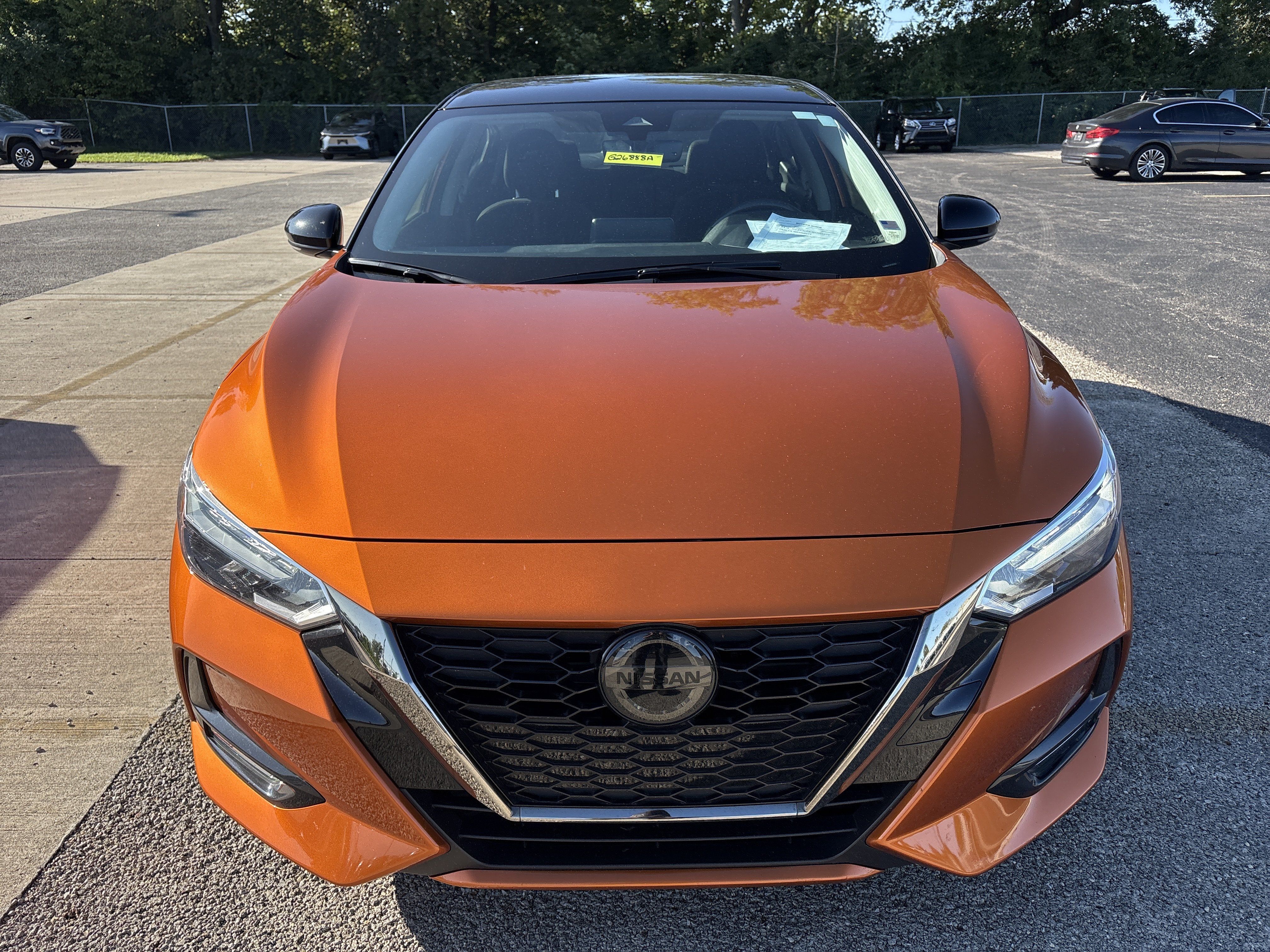Used 2022 Nissan Sentra SR w/ Electronics Package FWD image 2