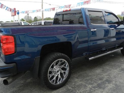 Used 2015 Chevrolet Silverado 2500 High Country w/ Duramax Plus Package image 6