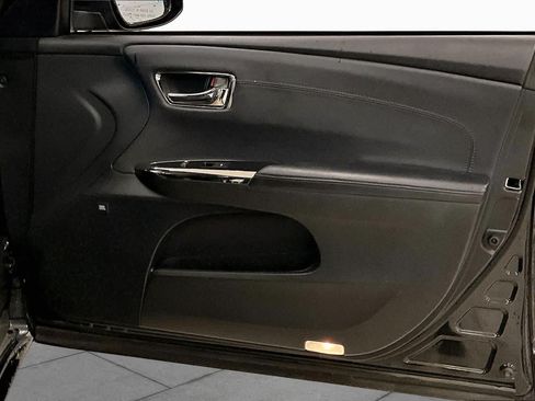 Used 2017 Toyota Avalon Limited FWD image 21