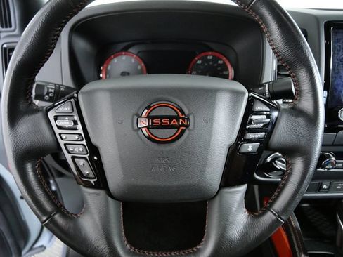 Used 2022 Nissan Frontier PRO-4X w/ Technology Package AWD/4WD image 26