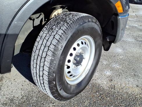 Used 2019 Ford Ranger XL w/ Equipment Group 101A Mid image 7