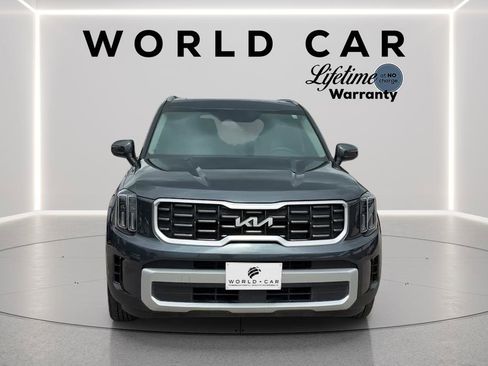 Used 2024 Kia Telluride S w/ S Sunroof Package FWD image 2