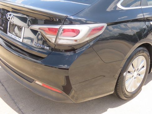 Used 2016 Hyundai Sonata SE FWD image 12