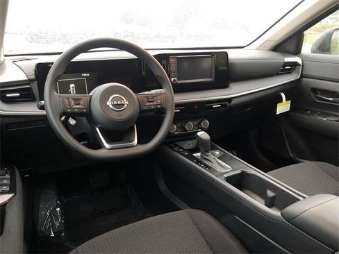 Certified 2025 Nissan Kicks S w/ Charging Package image 17