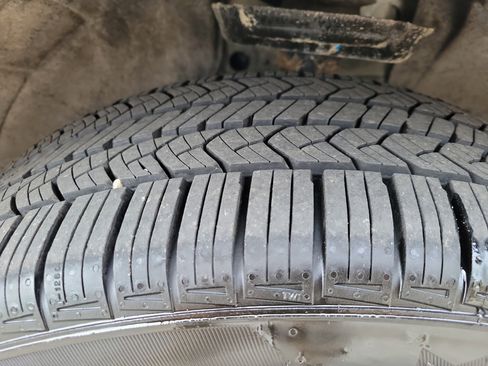 Used 2023 GMC Terrain Denali w/ Black Diamond Edition image 13