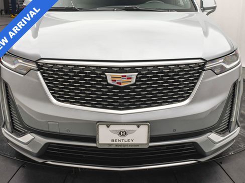 Used 2025 Cadillac XT6 Premium Luxury image 30