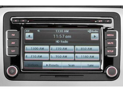 Used 2015 Volkswagen Eos Komfort FWD image 19