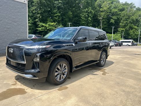 Used 2026 INFINITI QX80 Pure w/ Cargo Package AWD/4WD image 7