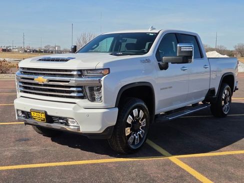 Used 2020 Chevrolet Silverado 3500 High Country w/ Z71 Off-Road Package image 8