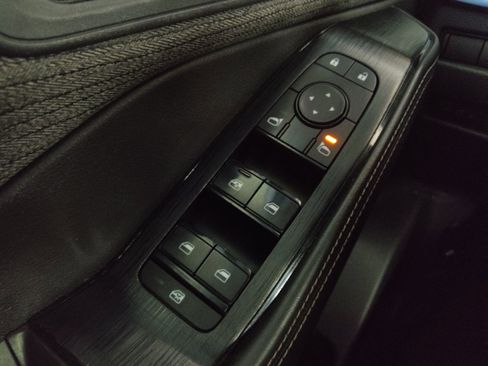 Used 2022 Nissan Rogue SV FWD image 27