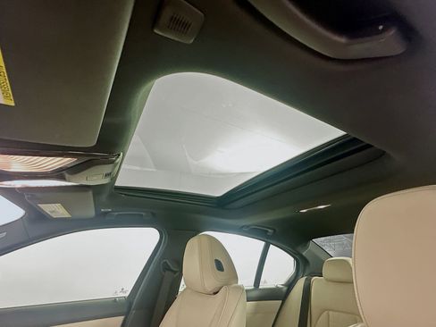 Used 2023 BMW 330i Sedan w/ Premium Package RWD image 26