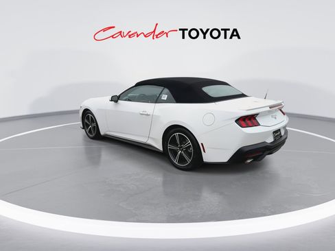 Used 2024 Ford Mustang Premium image 6