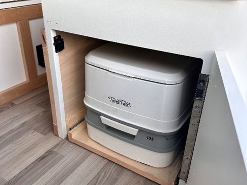 Used 2020 Ford Transit Connect XLT w/ Trailer Tow Package image 16