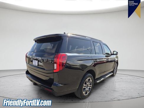 Certified 2025 Ford Expedition Active AWD/4WD image 6