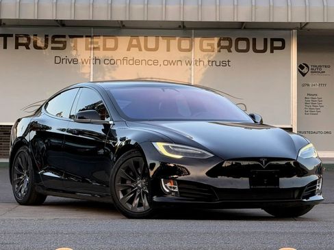 Used 2018 Tesla Model S 75D AWD/4WD image 2