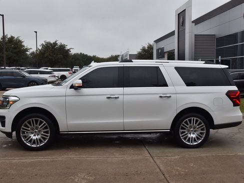 Used 2022 Ford Expedition Max Limited image 12