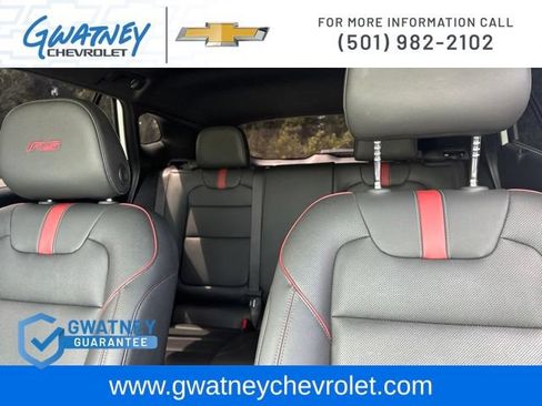 Used 2025 Chevrolet Trax RS w/ Sunroof Package FWD image 25