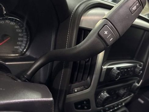 Used 2018 GMC Sierra 1500 SLT AWD/4WD image 25