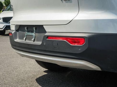 Used 2021 Volvo XC40 T5 Momentum w/ Premium Package AWD/4WD image 9