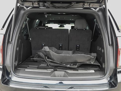 Used 2024 Chevrolet Suburban RST w/ Luxury Package AWD/4WD image 25