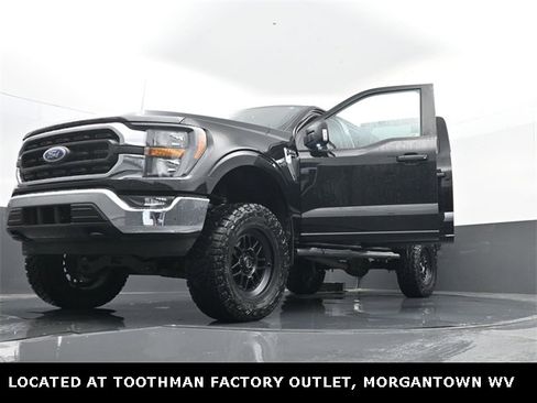 Used 2023 Ford F150 XLT w/ Trailer Tow Package image 32