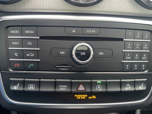 Used 2017 Mercedes-Benz GLA 250 4MATIC image 7