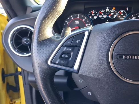 Used 2017 Chevrolet Camaro SS RWD image 17