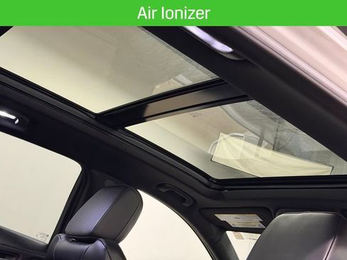 Certified 2019 Cadillac XT4 Premium Luxury w/ Technology Package AWD/4WD image 23