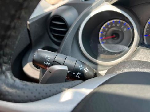 Used 2011 Honda Fit Sport image 26