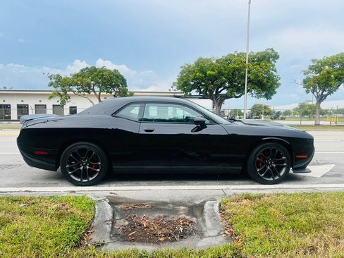 Used 2022 Dodge Challenger R/T Scat Pack RWD image 7