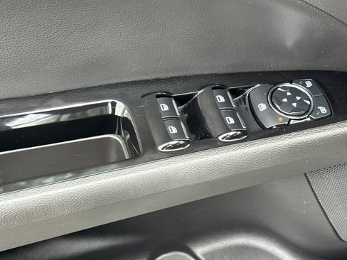 Used 2013 Ford Fusion SE image 12