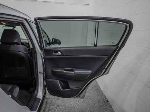 Used 2017 Kia Sportage EX AWD/4WD image 18