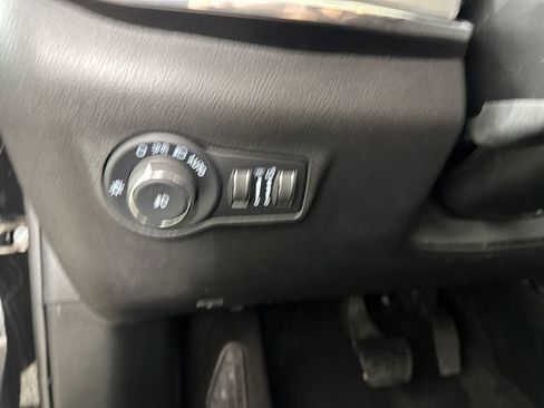 Used 2024 Jeep Compass Limited image 19