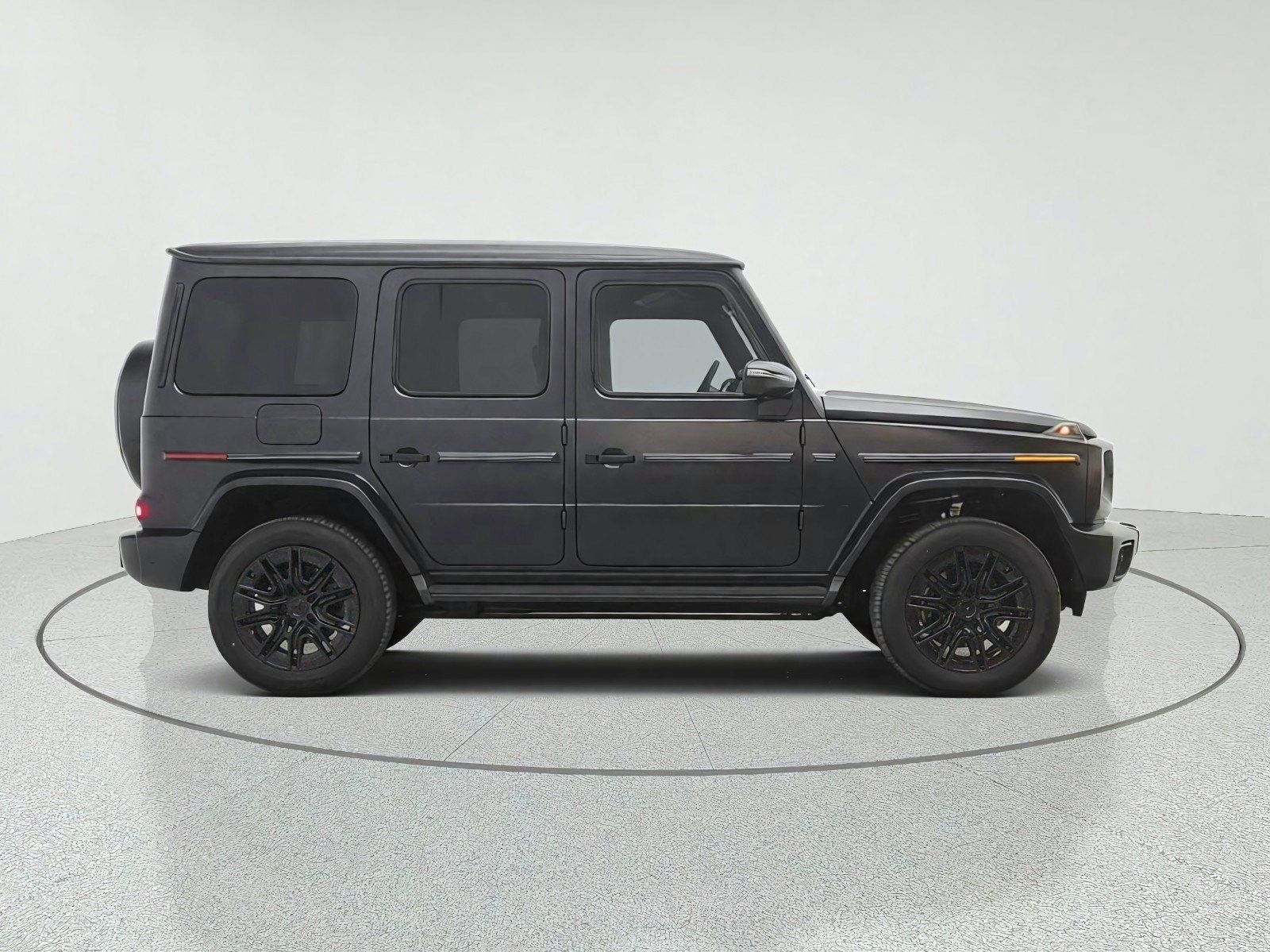 New 2027 Mercedes-Benz G 580 e image 4