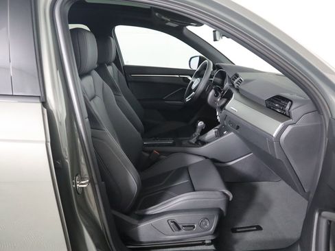 Used 2025 Audi Q3 2.0T Premium w/ Convenience Package image 22