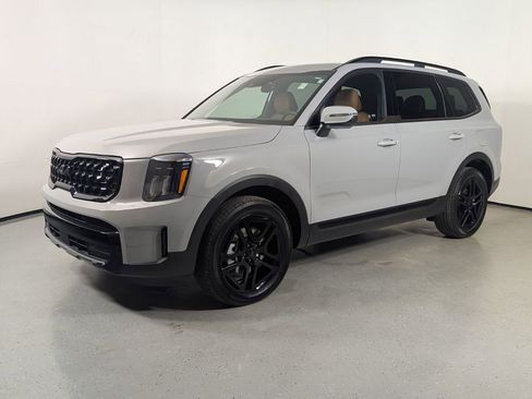 Used 2025 Kia Telluride EX X-Line AWD/4WD image 3