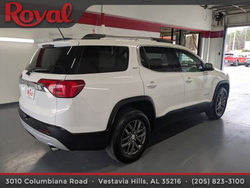 Used 2018 GMC Acadia SLT image 4