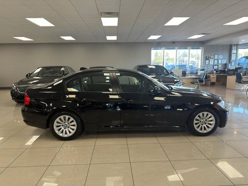 Used 2009 BMW 328i Sedan RWD image 2
