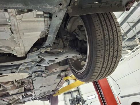 Used 2010 Lexus HS 250h Premium w/ Preferred Accessory Package FWD image 27