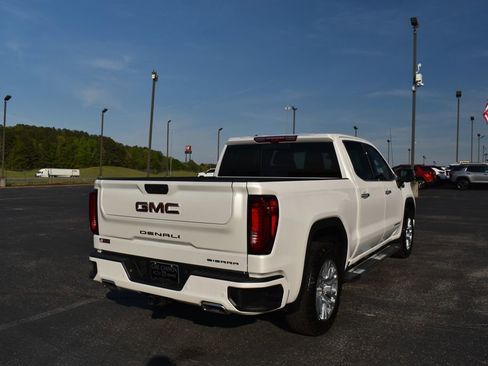 Used 2024 GMC Sierra 1500 Denali w/ Technology Package AWD/4WD image 4