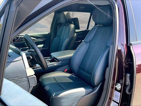 Certified 2025 Cadillac Escalade IQ Sport 2 image 21