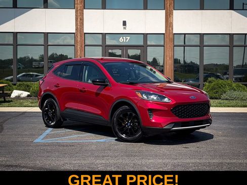 Used 2020 Ford Escape SE Sport AWD/4WD image 1