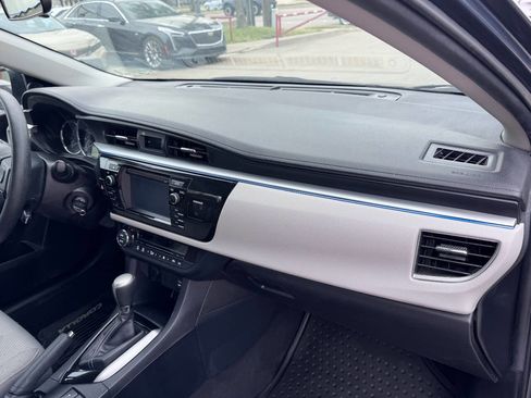Used 2016 Toyota Corolla LE FWD image 6