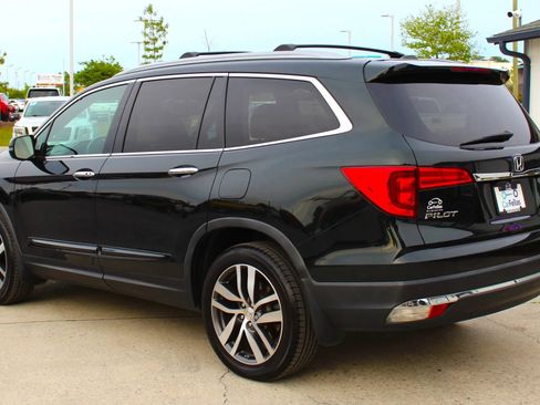 Used 2016 Honda Pilot Elite image 3