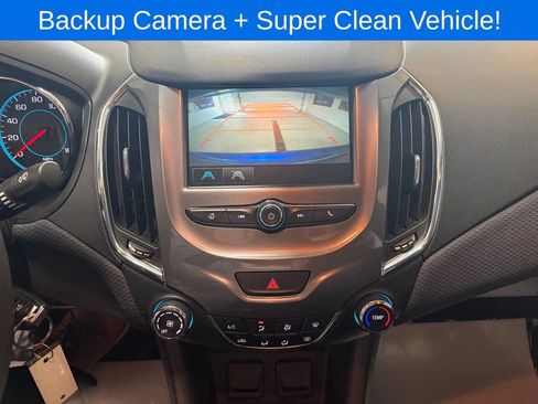 Used 2016 Chevrolet Cruze LT FWD image 14