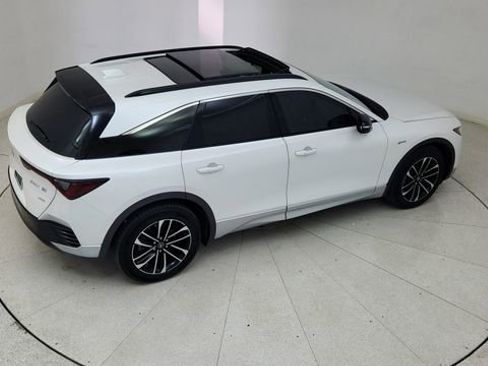 Used 2024 Acura ZDX A-Spec image 80