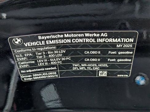 Used 2025 BMW 740i image 24