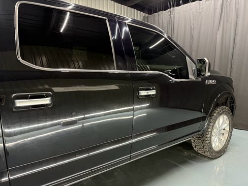 Used 2019 Ford F150 Limited w/ Trailer Tow Package image 9