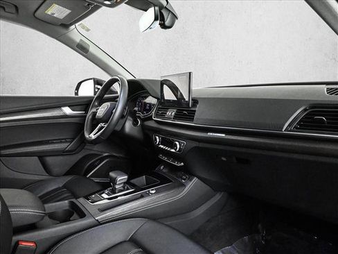 Used 2024 Audi Q5 2.0T Premium Plus w/ Premium Plus Package AWD/4WD image 21
